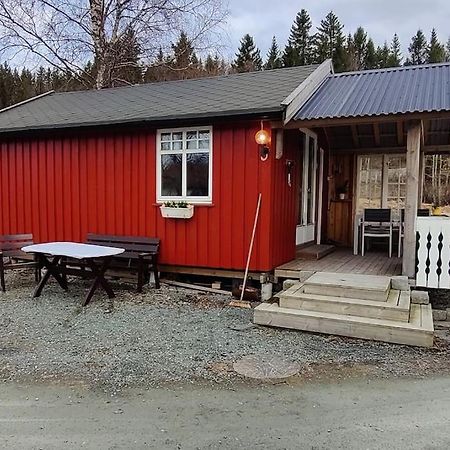 Idyllisk Minihus I Landlige Omgivelser - Med 5 Sengeplasser Og Parkering Åsen Eksteriør bilde