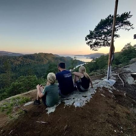 Idyllisk Minihus I Landlige Omgivelser - Med 5 Sengeplasser Og Parkering Åsen Eksteriør bilde