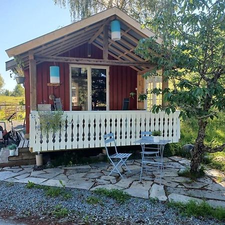 Idyllisk Minihus I Landlige Omgivelser - Med 5 Sengeplasser Og Parkering Åsen Eksteriør bilde